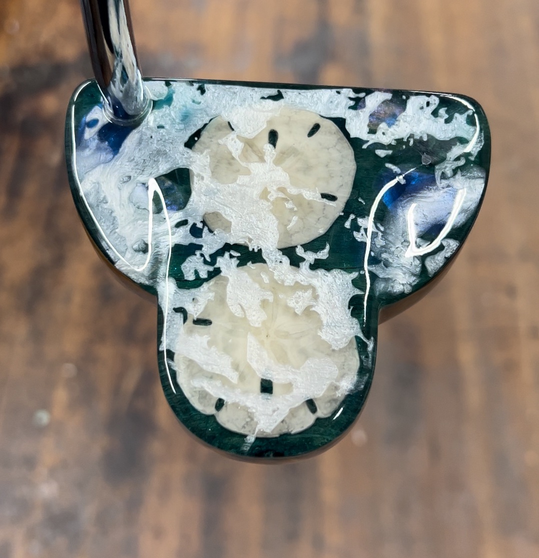 Sand dollar Argo putter
